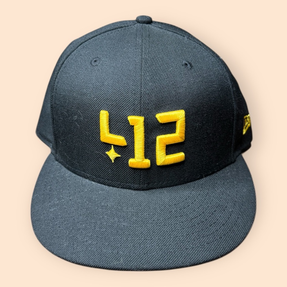 Fouronetwo New Era Fitted Hat Size 7 1/2 Black Pittsburgh 412